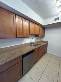 Building Photo - 219 NW 12th Ave