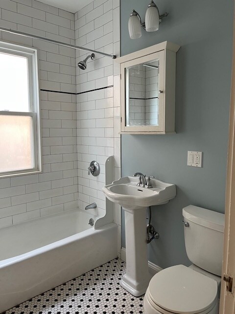 Renovated bathroom - 15 Clayton St