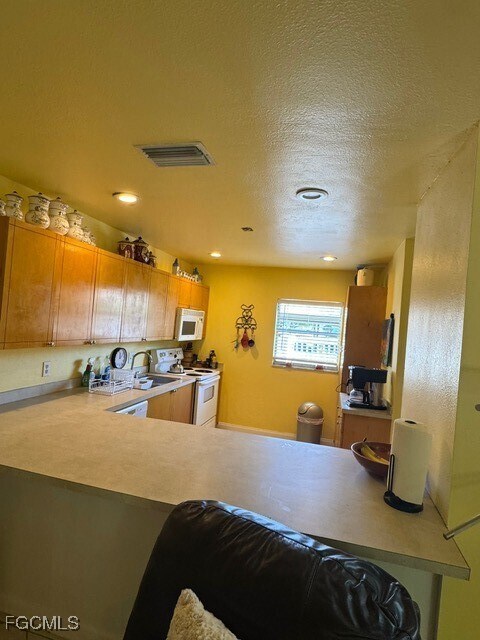 Building Photo - 4293 Island Cir