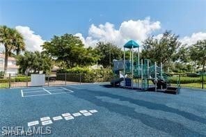 Building Photo - 15501 Cadiz Ln