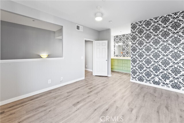 Building Photo - 1602 Elk Grove