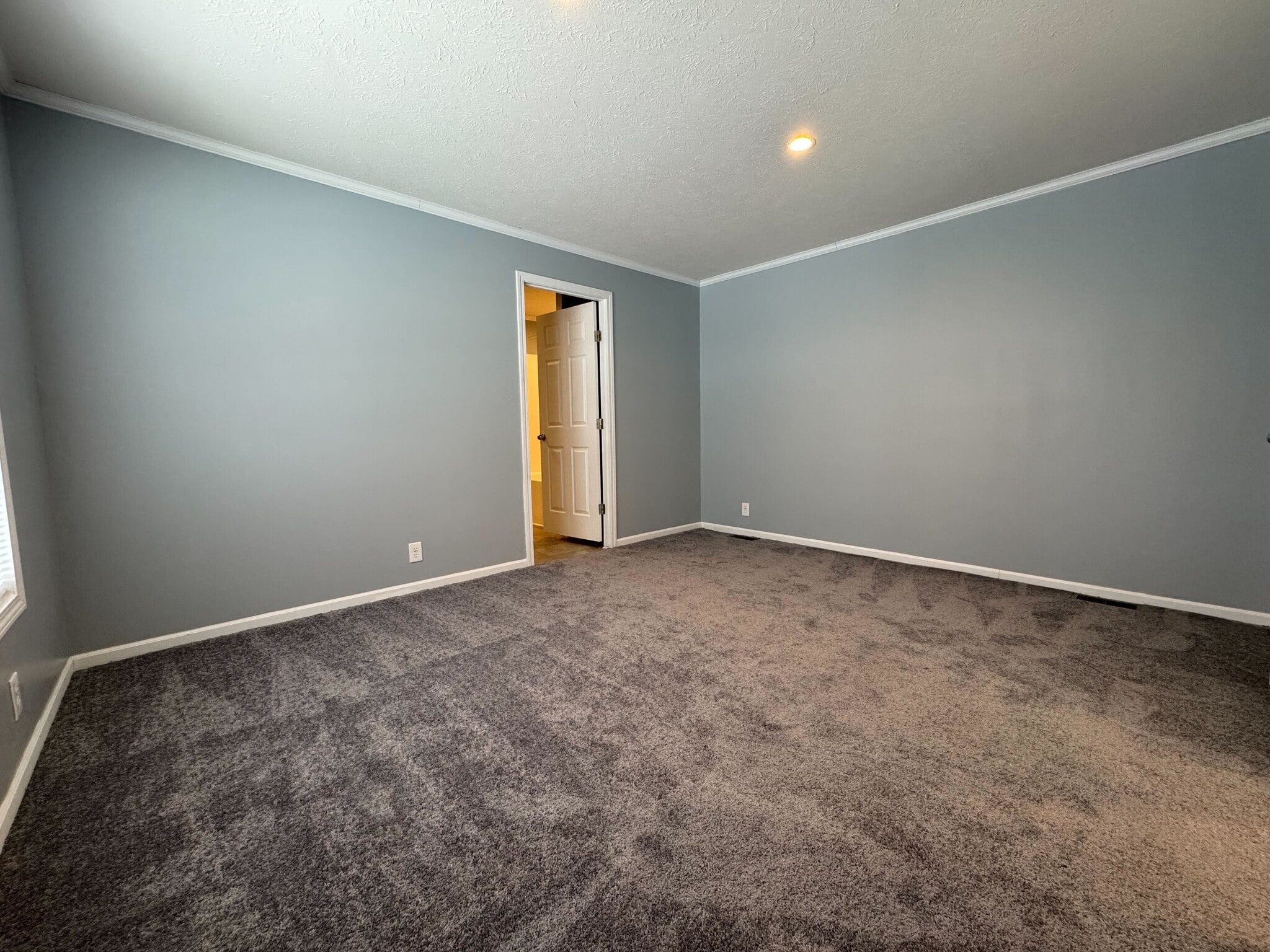 Building Photo - 2112 Bluebird Terrace NW