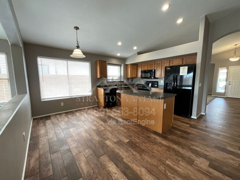 Building Photo - 22427 N Van Loo Dr
