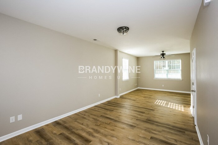 Building Photo - 6825 Pennyroyal Wy