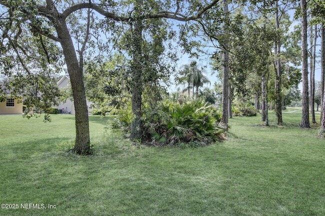 Building Photo - 1761 Highland View Dr