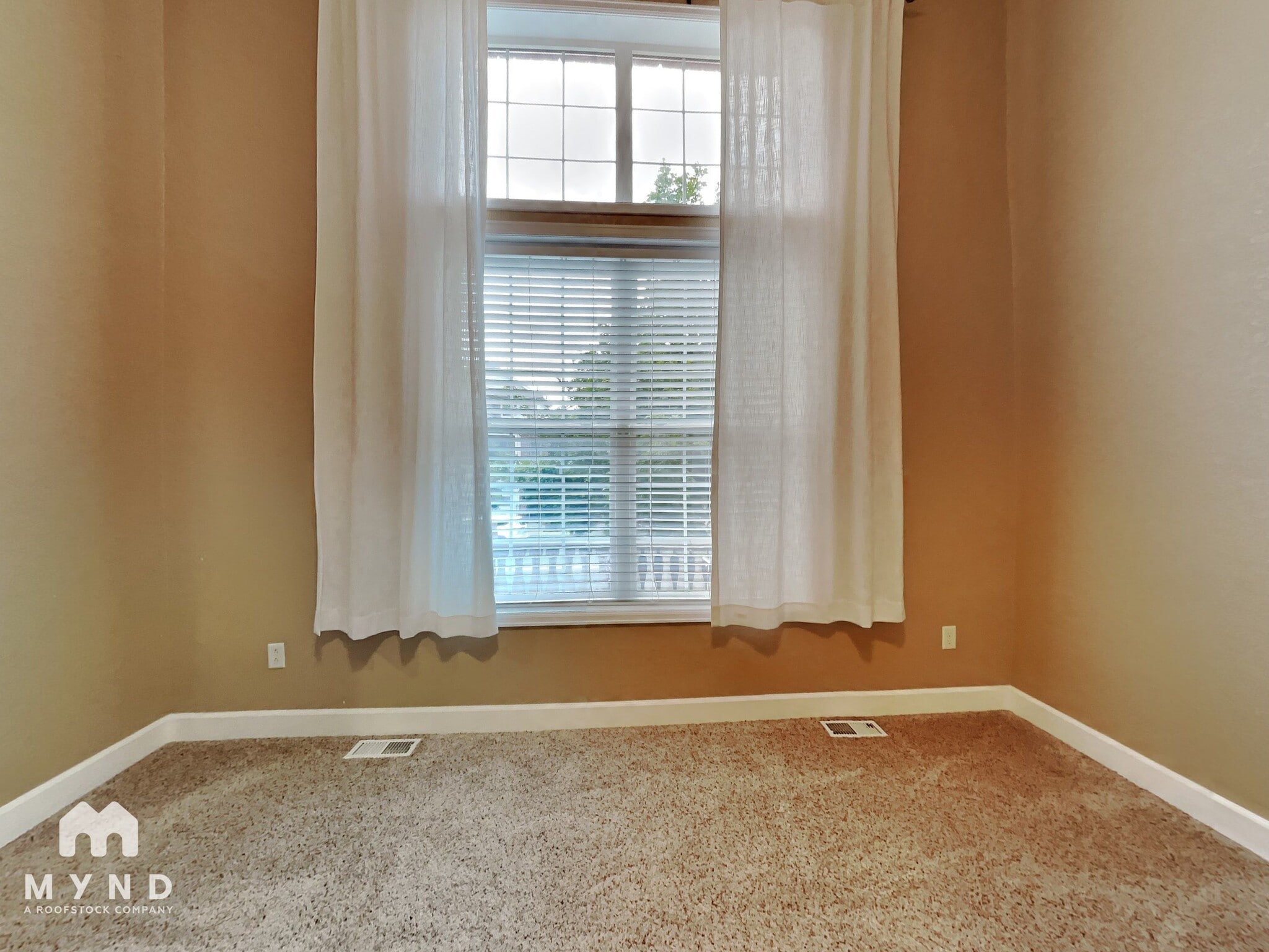 Building Photo - 3759 S Dayton Way