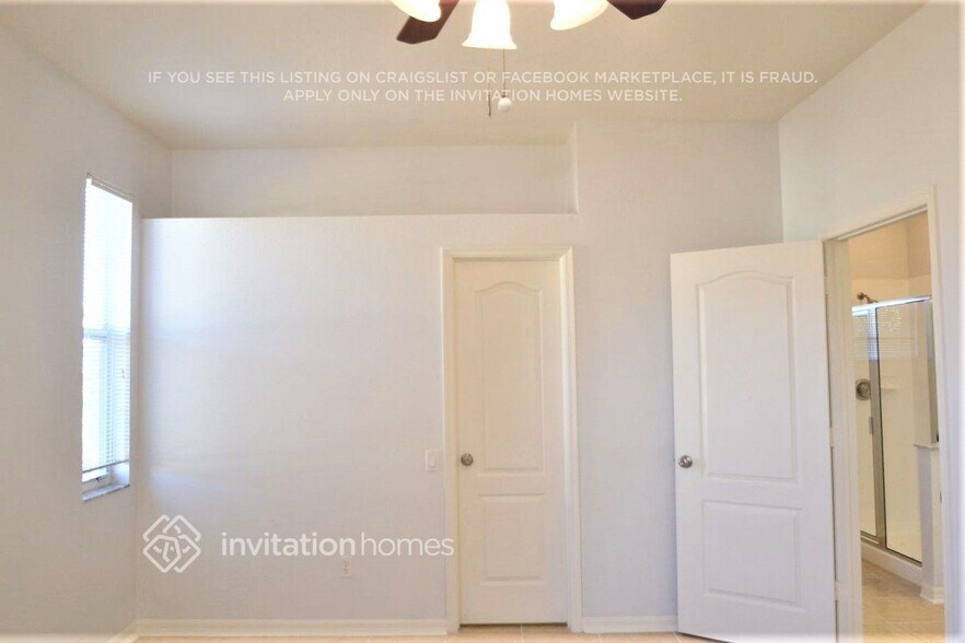 Building Photo - 5620 Terrain De Golf Dr
