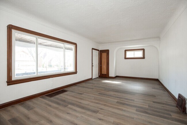 Building Photo - 4772 E 90th St