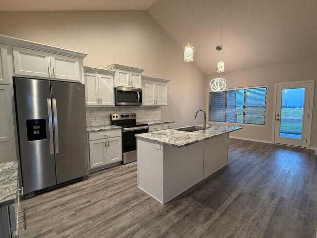 Building Photo - New Construction 3 bedroom/3 bath townhome in South Lincoln