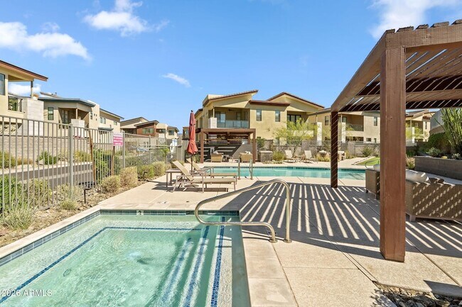 Building Photo - 1 Easy St