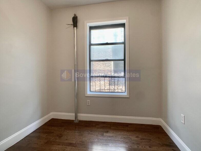 Building Photo - 541 W 156th St