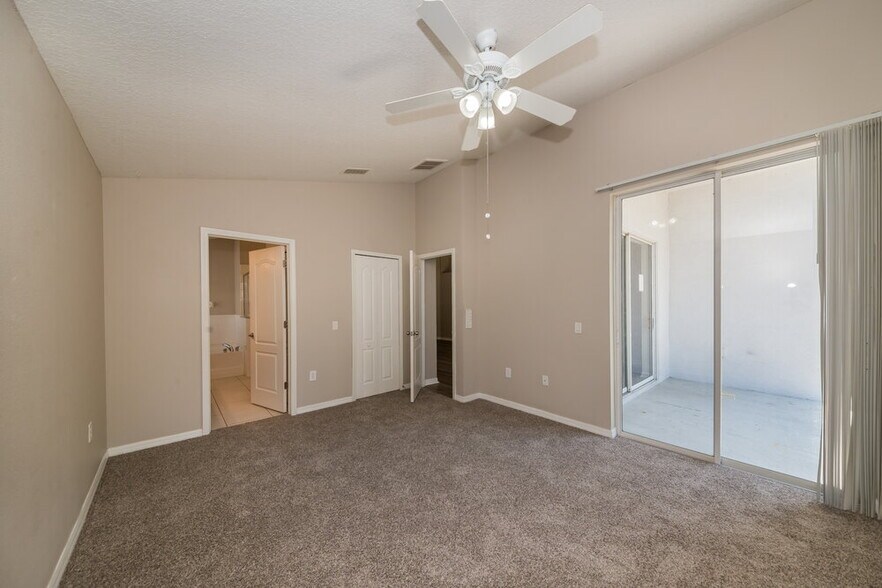 Building Photo - 1609 Carson White Ln
