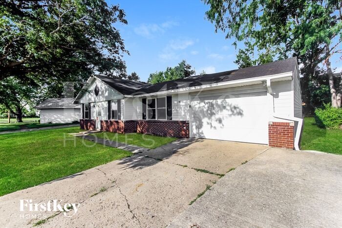 Primary Photo - 1281 Tree Top Ln