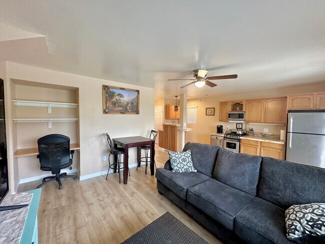 Building Photo - Quiet 1 Bedroom 1 Bathroom Furnished Apartment Home Available 06/01/2026 Rent Price Includes ALL ...