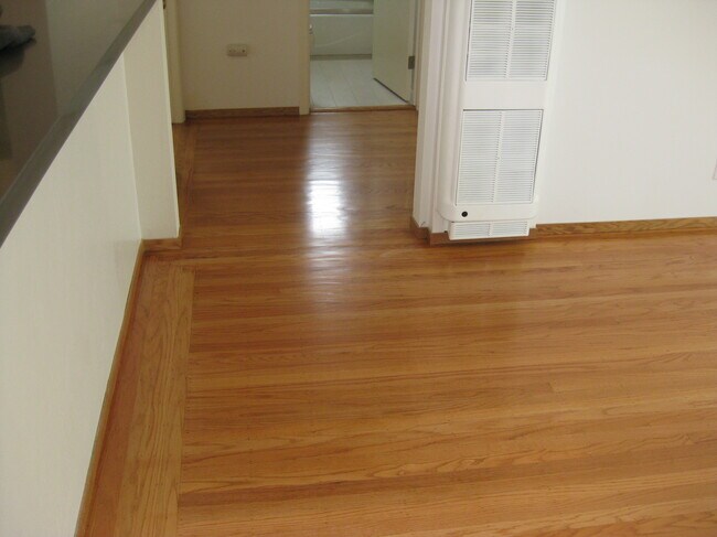 Building Photo - 300 Bocana St