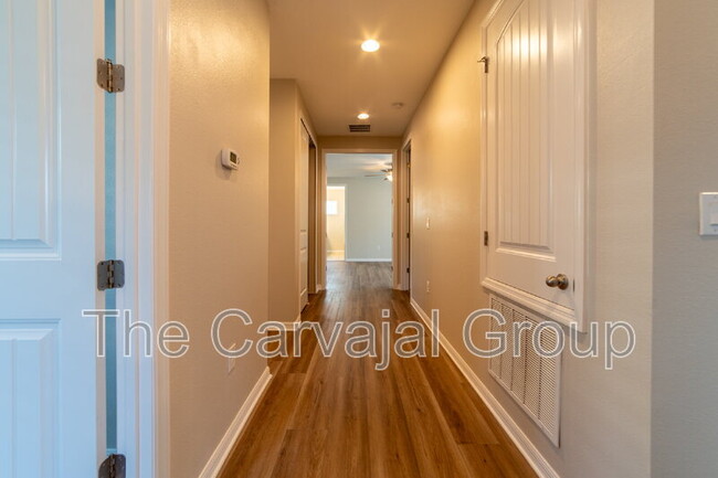 Building Photo - 13762 Summer Harbor Ct