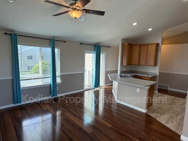 Building Photo - 3601 W 800 S