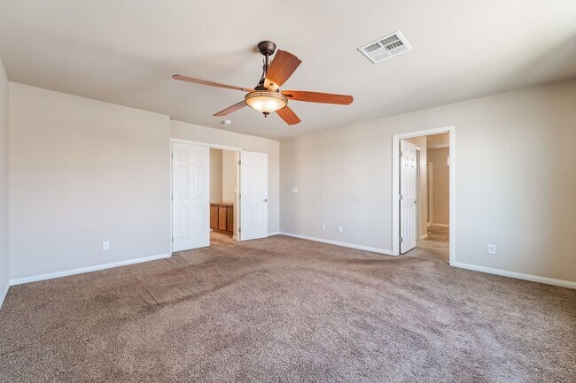 Building Photo - Upgraded Tri-Level Home on a Cul-de-Sac Lot in Southwest