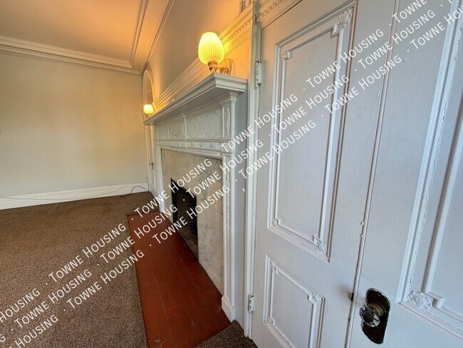 Building Photo - 479 Delaware Ave