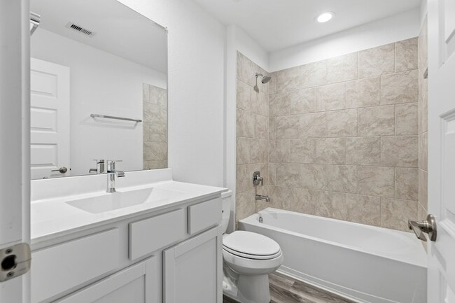 Building Photo - 31514 Avebury Lake Ln