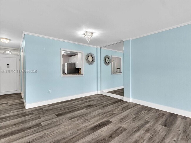 Building Photo - 3600 NE 170th St