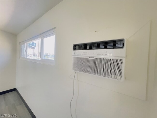 Building Photo - 2317 Santa Rita Dr