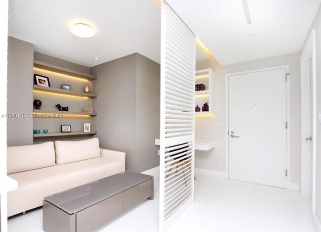 Building Photo - 460 NE 28th St