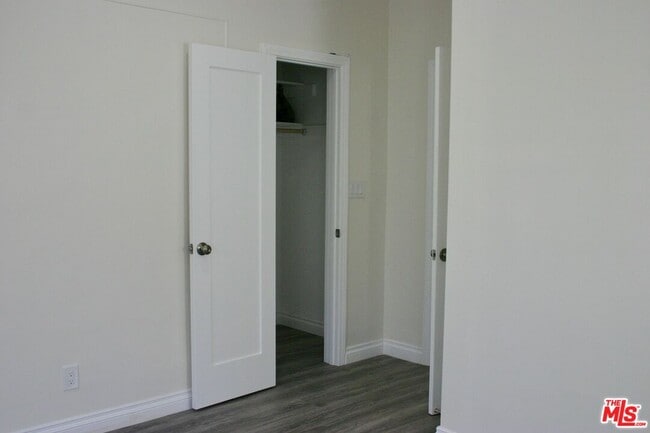 Building Photo - 4265 Garthwaite Ave
