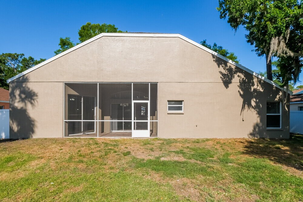 Building Photo - 3720 Hollow Wood Dr