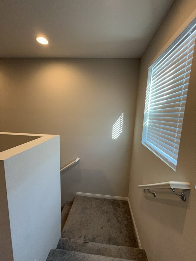 Building Photo - 2122 Bethesda Fountain Rd