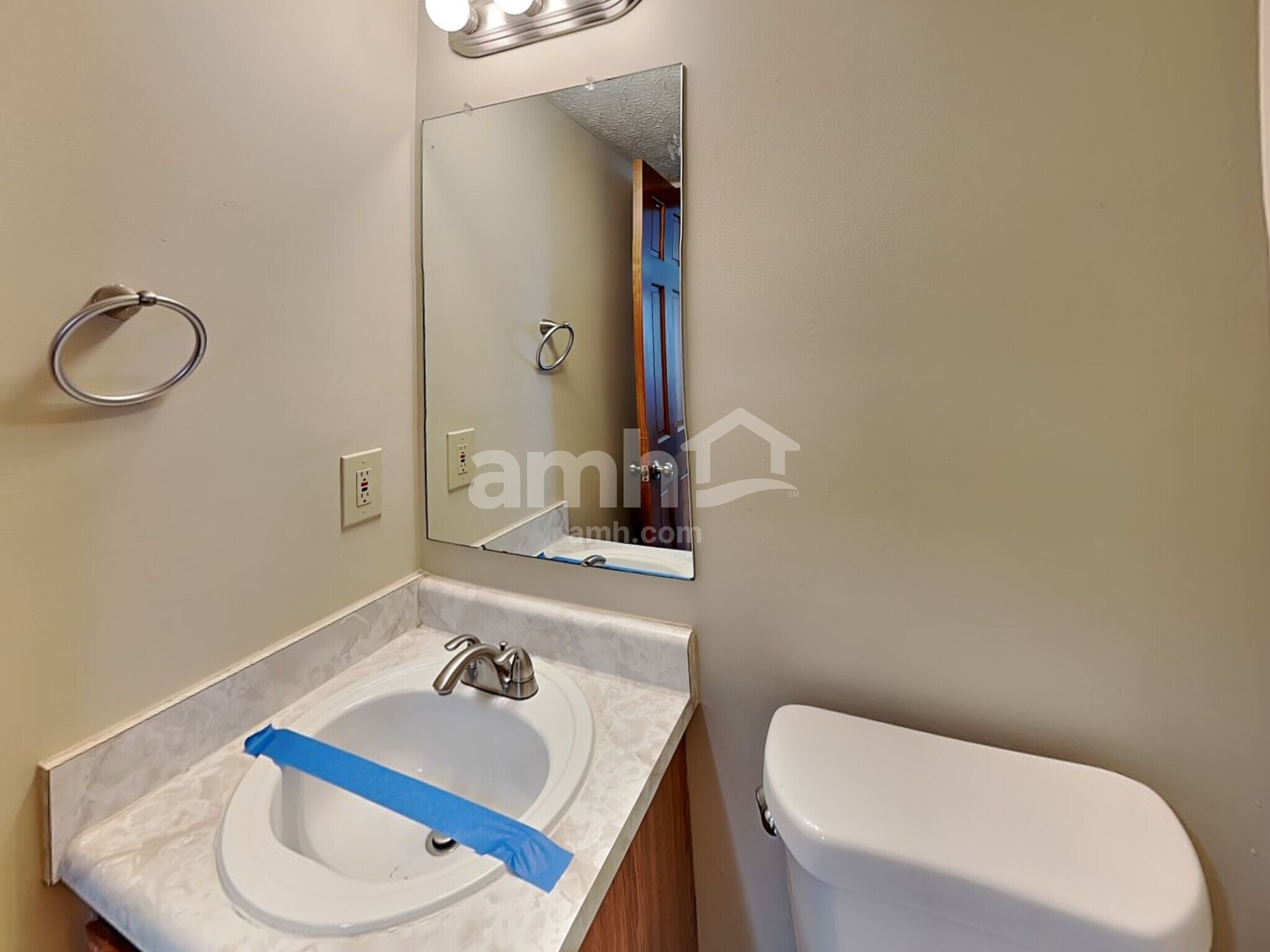Building Photo - 350 Timber Ridge Dr