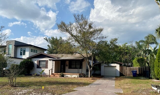 Primary Photo - 1671 Dale Ave