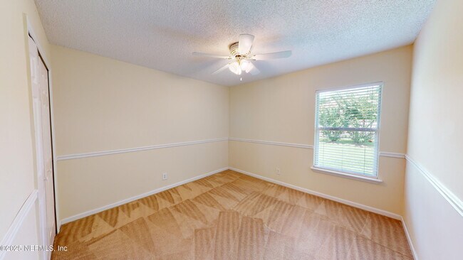 Building Photo - 1826 Blue Ridge Dr