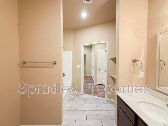 Building Photo - 1036 Hibiscus Dr