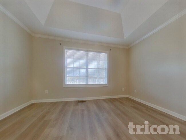 Building Photo - 581 Meadow Spring Dr