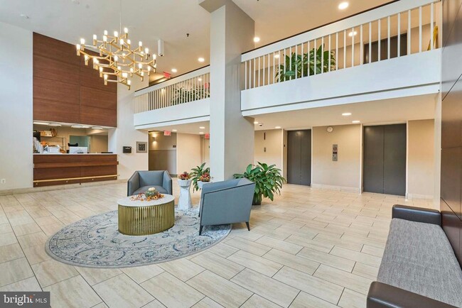 Building Photo - 2300 Pimmit Dr