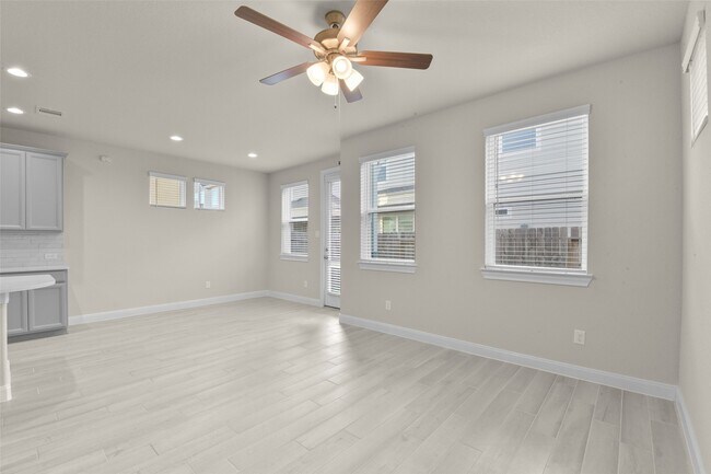 Building Photo - 3109 Cloud Forest Ln