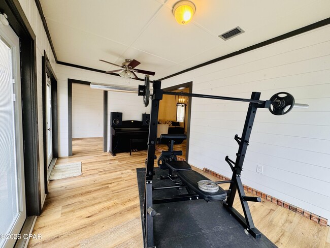 Building Photo - 916 Cobia Dr