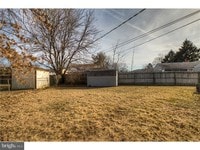 Building Photo - 203 Bluefield Rd