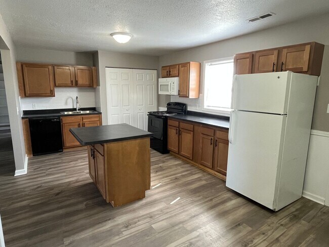 Building Photo - 624 Kimberton Dr