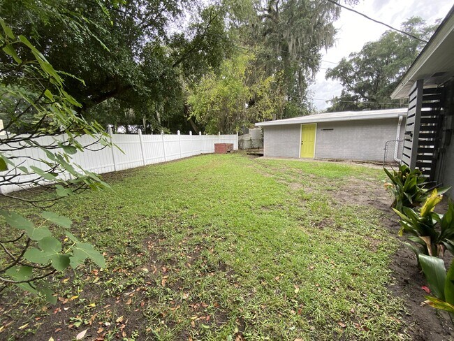 Building Photo - 2814 2nd St