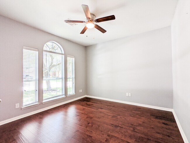 Building Photo - 6810 Summer Bridge Ln