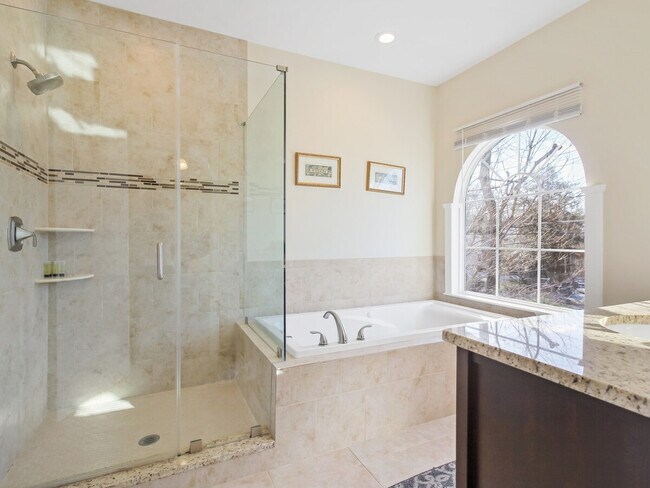 Building Photo - 624 U.S. 29-SI ID1395358P