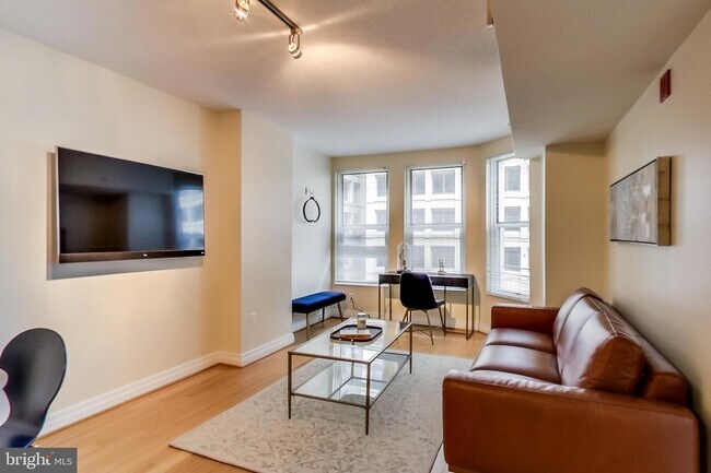 Building Photo - 915 E Street NW Unit 613