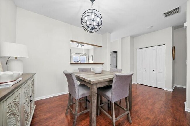 Building Photo - 861 Pheasant Trail