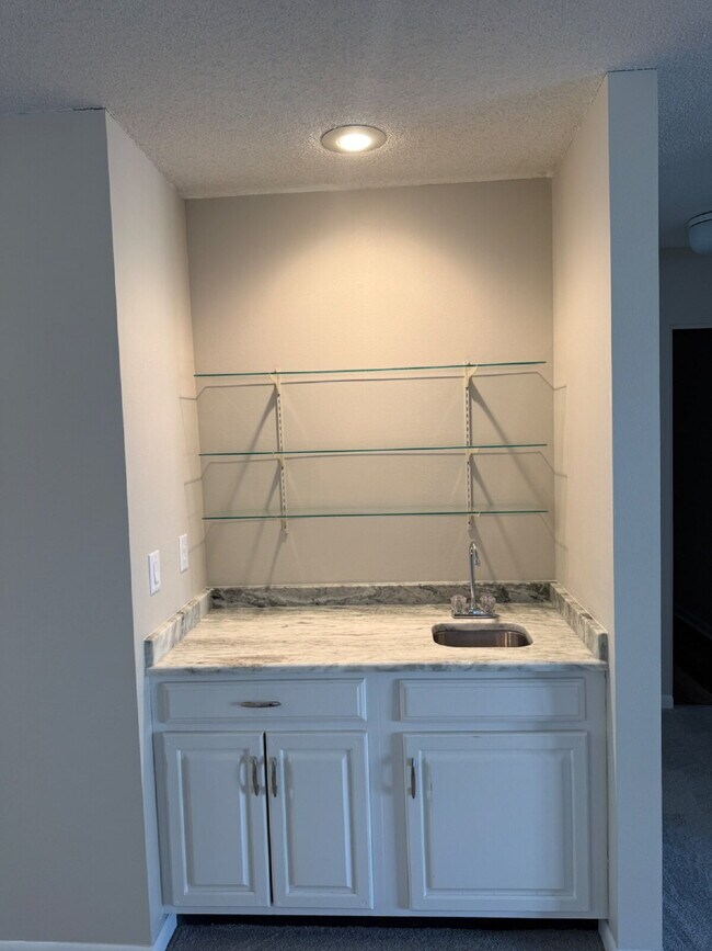 Building Photo - 2-Bed, 2-Bath Condo, The Greens/Waynesville NC
