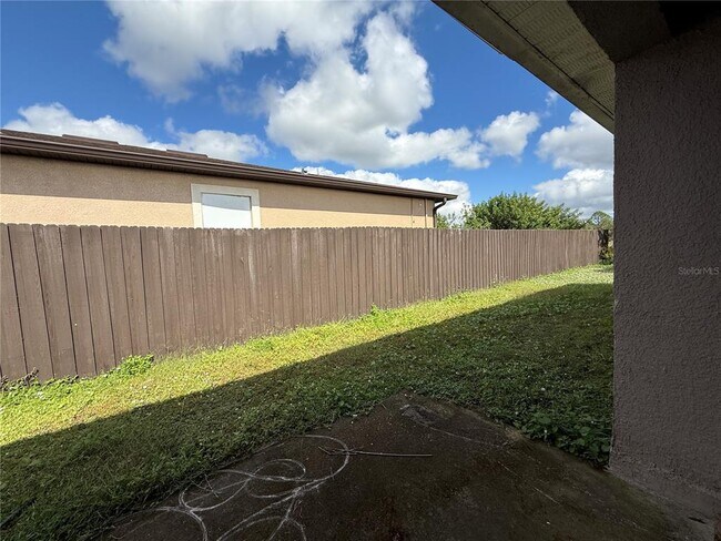 Building Photo - 2109 Albion Ave