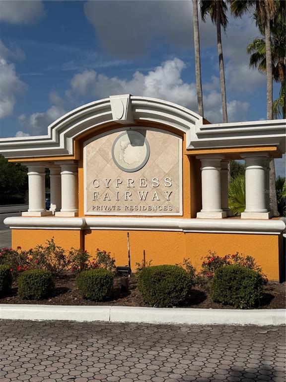 Building Photo - 5467 Vineland Rd