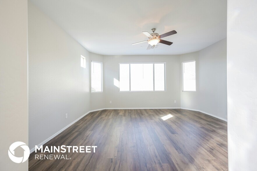 Building Photo - 42716 N 44th Dr