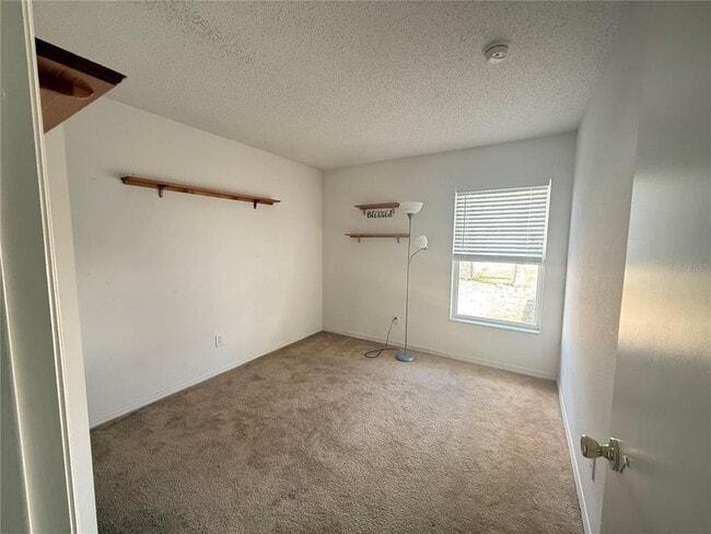 Building Photo - 1905 Myakka Ct